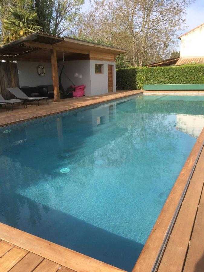 Montjoia Bed & Breakfast ลีล-ซูร์-ลา-ซอร์ก ภายนอก รูปภาพ