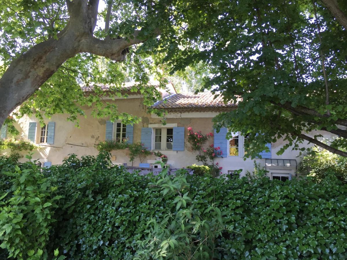 Montjoia Bed & Breakfast ลีล-ซูร์-ลา-ซอร์ก ภายนอก รูปภาพ