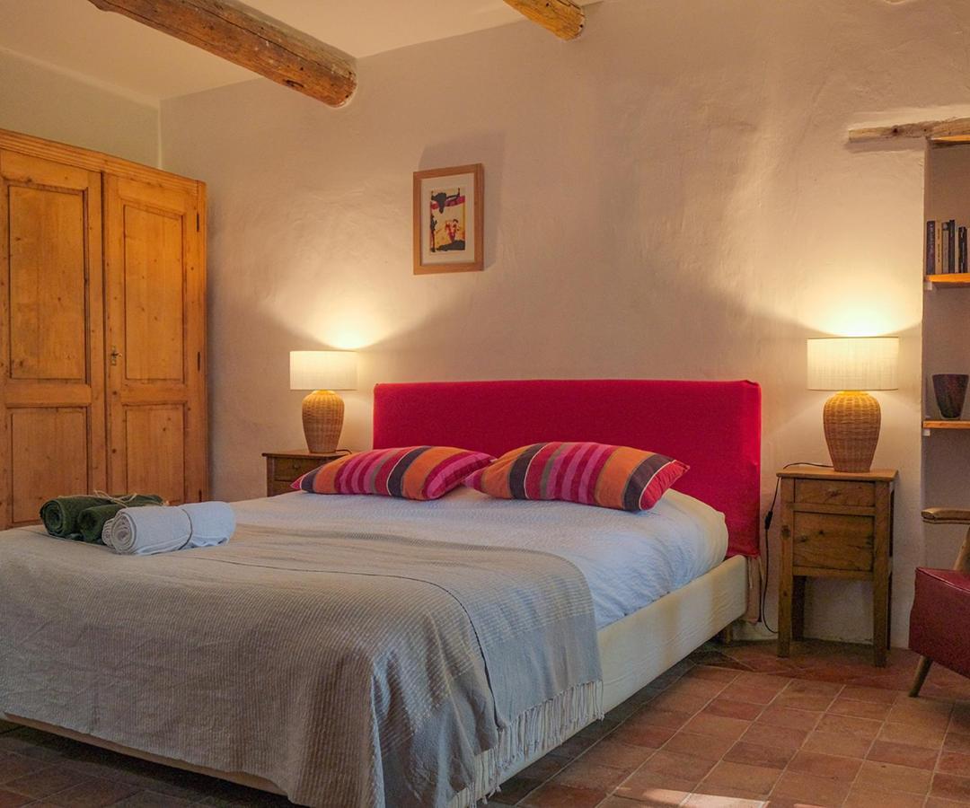 Montjoia Bed & Breakfast ลีล-ซูร์-ลา-ซอร์ก ภายนอก รูปภาพ