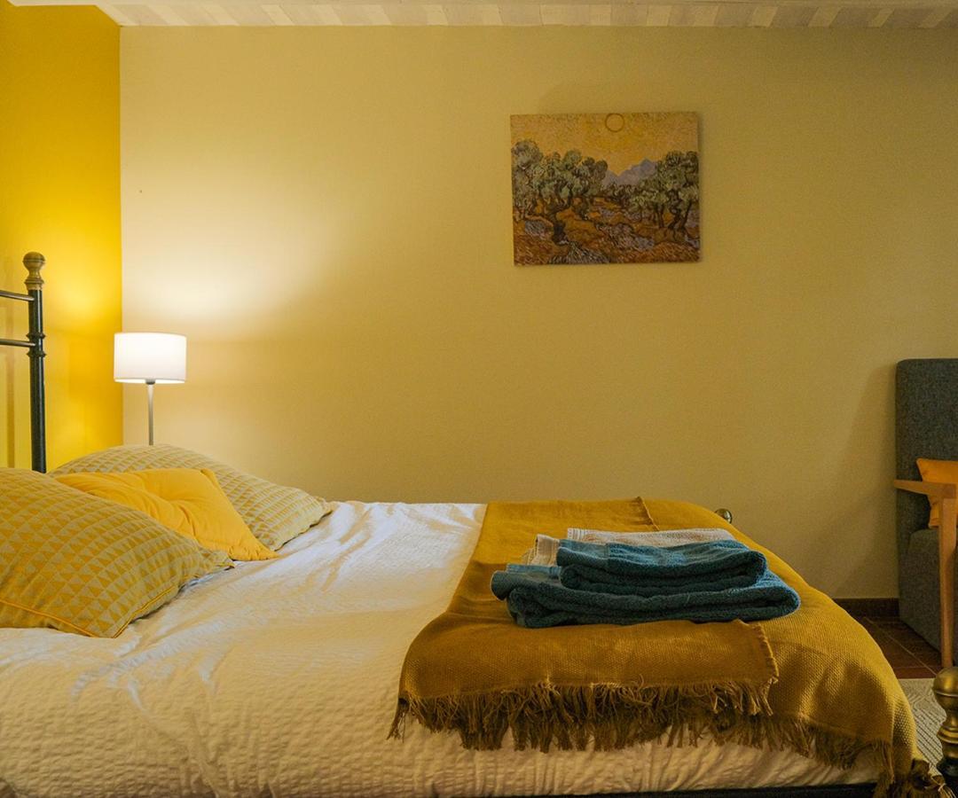 Montjoia Bed & Breakfast ลีล-ซูร์-ลา-ซอร์ก ภายนอก รูปภาพ